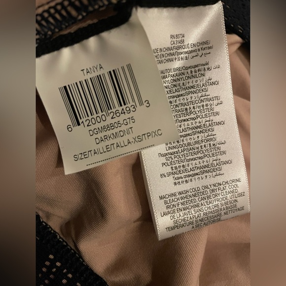 Midnight blue BCBG lace dress - Picture 4 of 5